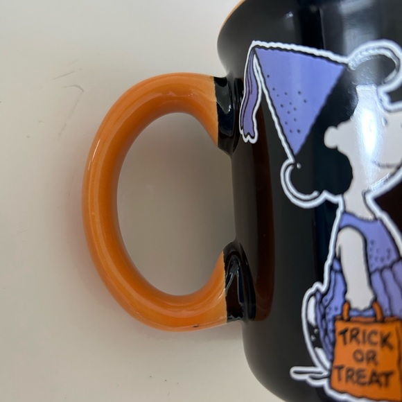 New Peanuts Black & Orange Ceramic Halloween Mug Holiday Decor Collectibles🎃🖤 - Picture 10 of 13